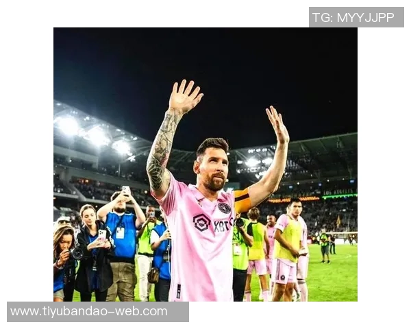 梅西社交媒体被土耳其球迷热情围攻呼吁加盟加拉塔萨雷